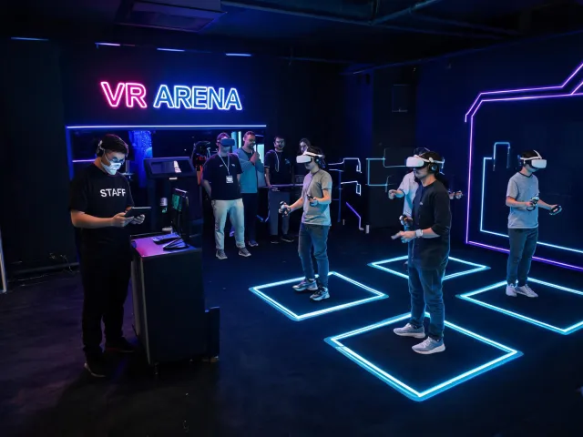 VR arcade arena
